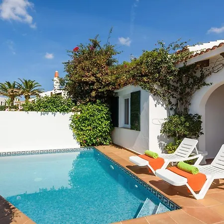 Duna Villa, Villa *