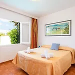 Duna Villa, Villa *