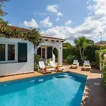 Duna Villa, * Cala Blanca (Menorca)